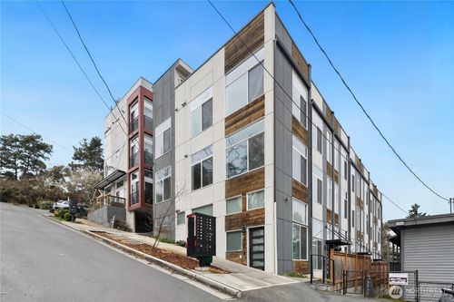 c-3026 Sw Charlestown St, Seattle, WA, 98126-2525 | Card Image