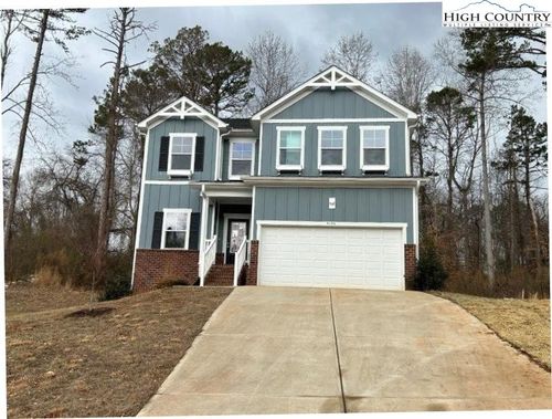 5155 Mark Dr Ne, Hickory, NC, 28601-9727 | Card Image