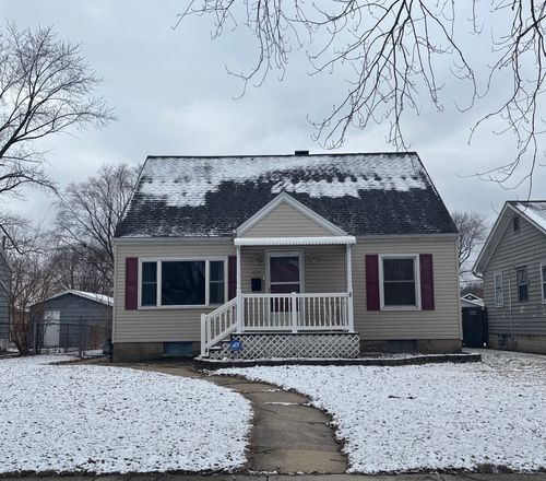 471 Center Ave, Bradley, IL, 60915-2113 | Card Image