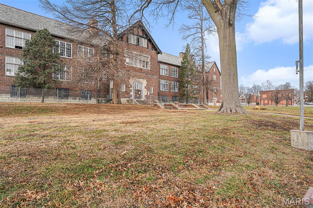 Commercial Sale in St Louis 2
