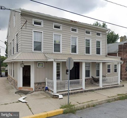 8 W Broadway, ETTERS, PA, 17319-8990 | Card Image