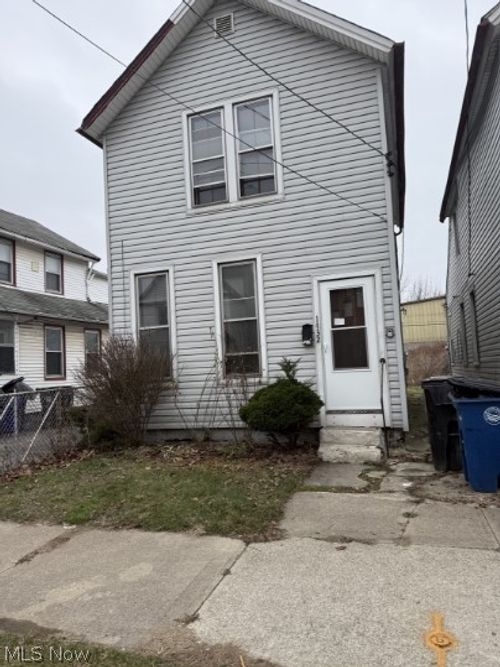1432 E 33rd Street, Cleveland, OH, 44114 | Card Image