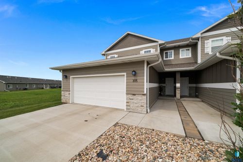 305 S Harvest Hill Ave, Sioux Falls, SD, 57110-7118 | Card Image