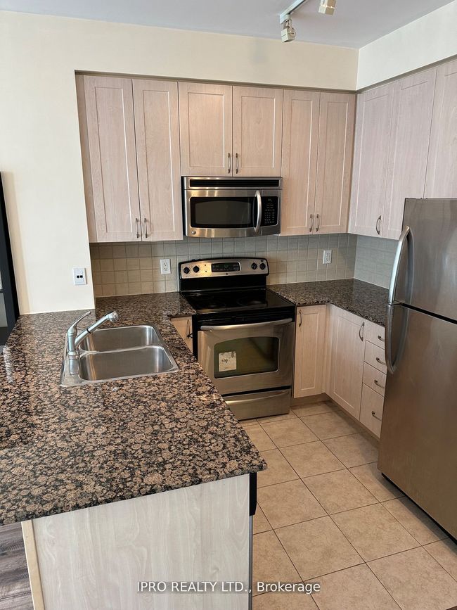 2710 - 225 Webb Dr, Condo with 1 bedrooms, 2 bathrooms and null parking in Mississauga ON | Image 9