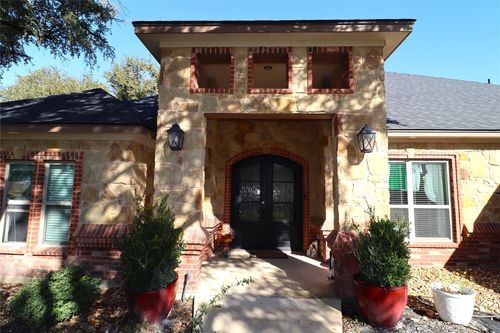 403 Roca Trl, Belton, TX, 76513-9803 | Card Image