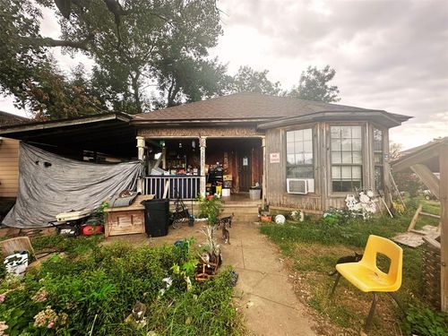 1013 W College Ave, Blackwell, OK, 74631-3107 | Card Image