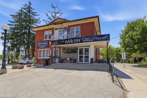 744 Queen St S, Kitchener, ON, N2M1A4 | Card Image