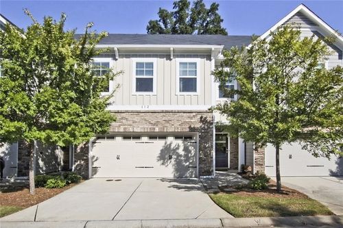 112 Davina Dr, Smyrna, GA, 30082-1533 | Card Image
