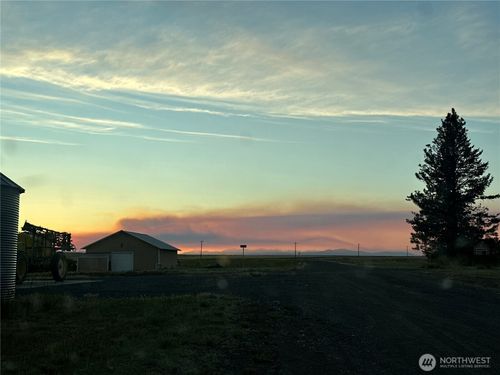 7 E 1st Ave, Mansfield, WA, 98830-6102 | Card Image