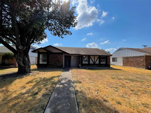 1204 Ross Ln, Seagoville, TX, 75159-1241 | Card Image