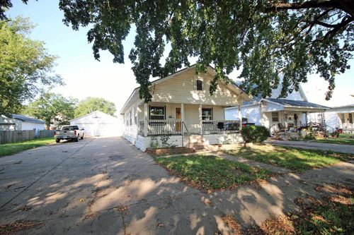 217 N Vine St, Wichita, KS, 67203-5842 | Card Image