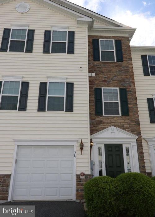 389-389 Larose Dr, Valley Township, PA, 19320-1628 | Card Image