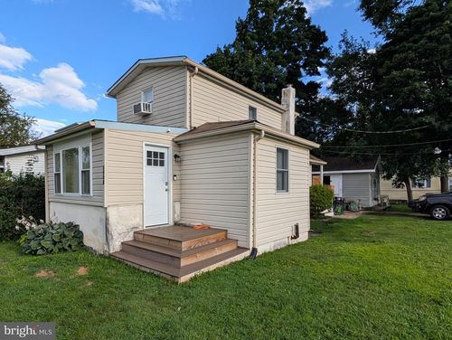 1203 Clayton Ave, FEASTERVILLE TREVOSE, PA, 19053-3606 | Card Image