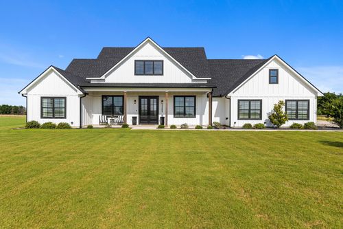 11683 Old Dallas Rd, West, TX, 76691-2794 | Card Image