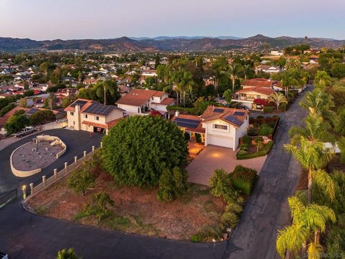 1322 Loma De Paz, Escondido, CA, 92027 | Card Image
