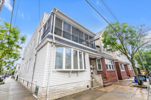 78-22 83rd St, Glendale, NY, 11385-7641 | Card Image
