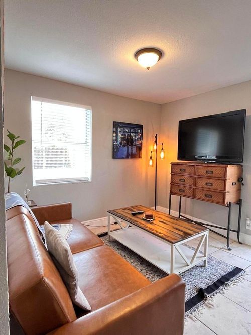 118 Sw 12th Ave, Delray Beach, FL, 33444-1534 | Card Image