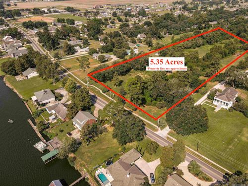1304 False River Dr, New Roads, LA, 70760-2704 | Card Image