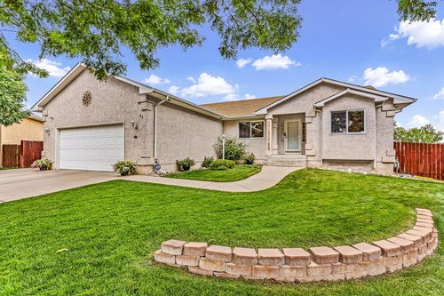 11 Hardwick Ct, Pueblo, CO, 81005-3518 | Card Image