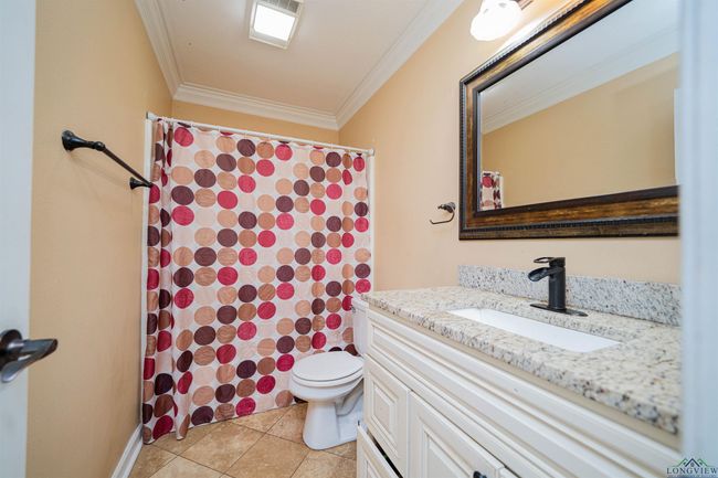 1505 Leach St, House other with 3 bedrooms, 2 bathrooms and null parking in Kilgore TX | Image 7