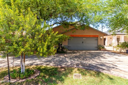 2640 N 28th Pl, Phoenix, AZ, 85008-1106 | Card Image