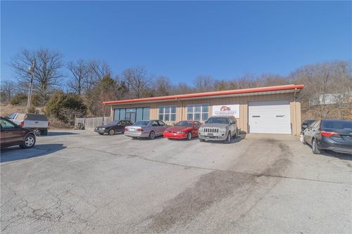 5400 E Robinson Ave, Springdale, AR, 72764-8762 | Card Image