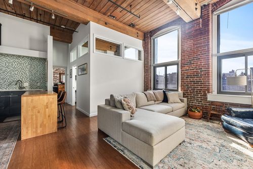 413-320 West 2nd St, Boston, MA, 02127 | Card Image