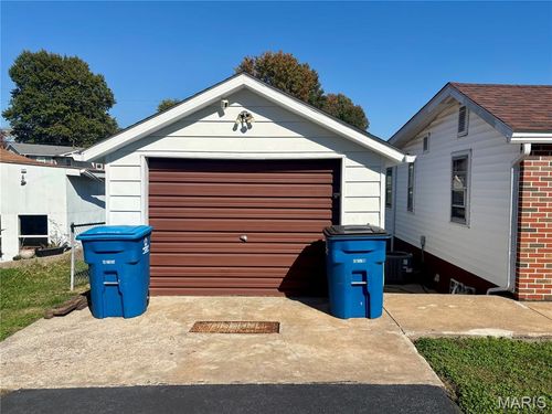 601 Milton Road, Alton, IL, 62002 | Card Image