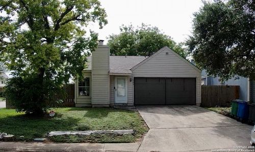6203 Valley Knight, San Antonio, TX, 78250-6901 | Card Image