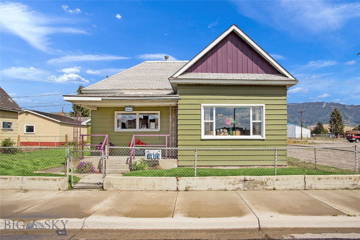 1644 Harrison Ave, Butte, MT 59701