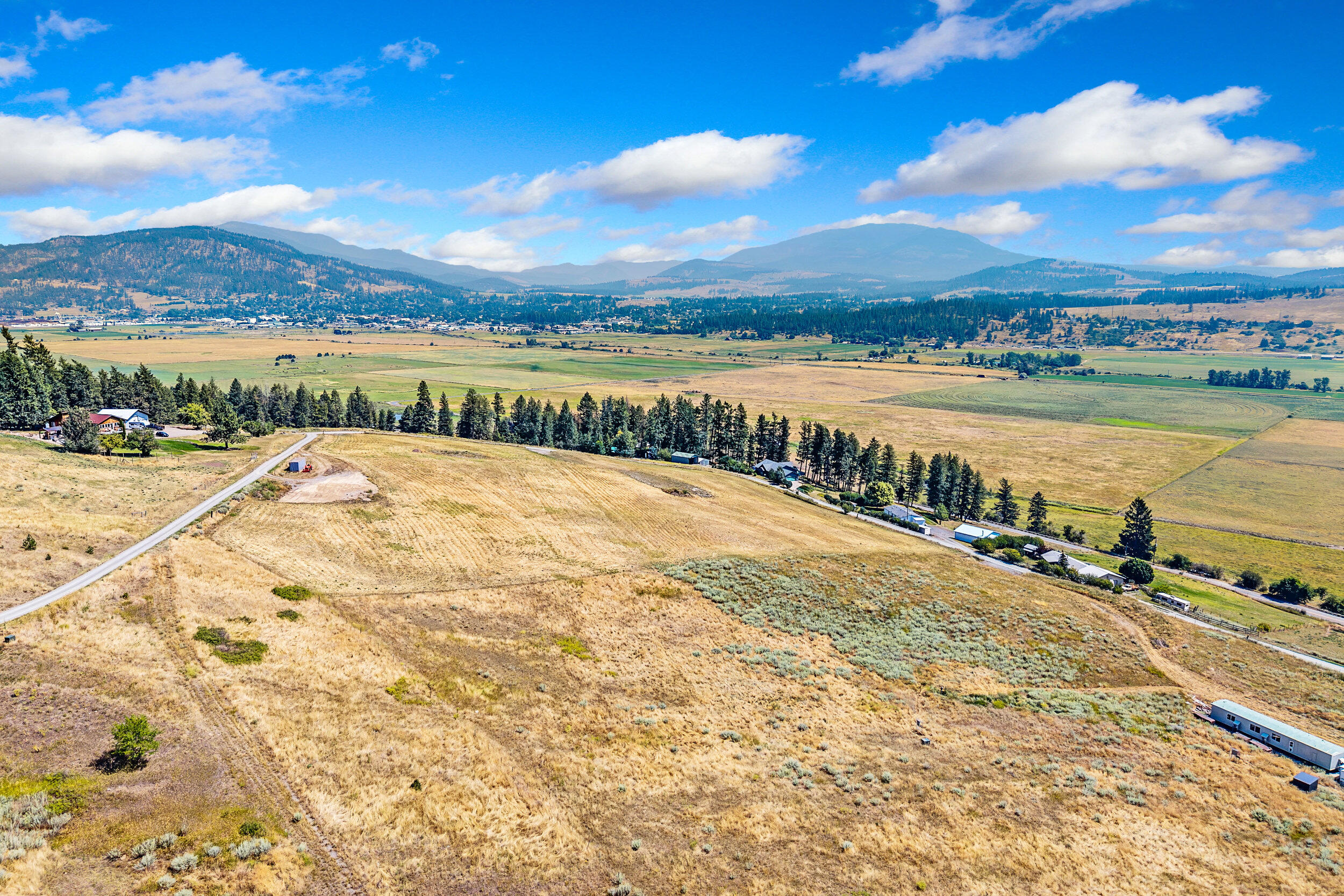 Land in COLVILLE 4
