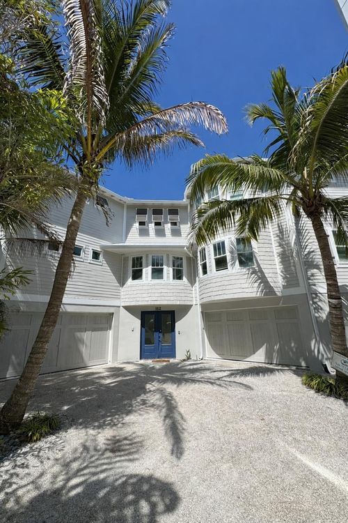 112 11th St S, BRADENTON BEACH, FL, 34217-2507 | Card Image