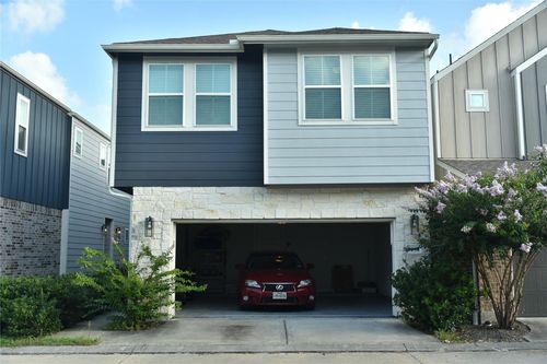 9907 Smokehouse Silo Ln, Houston, TX, 77080-1113 | Card Image