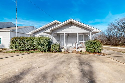 407 W Main St, Whitesboro, TX, 76273-1640 | Card Image