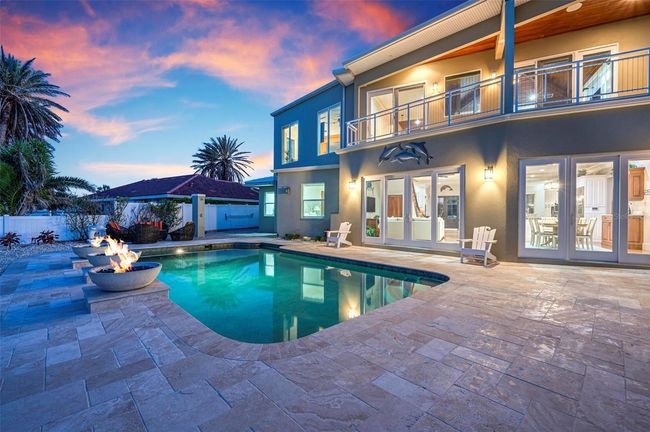 606 Crestwood Ln, House other with 4 bedrooms, 5 bathrooms and null parking in HOLMES BEACH FL | Image 86