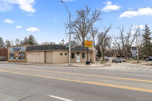 21151 Grand River Ave, Detroit, MI, 48219-3927 | Card Image