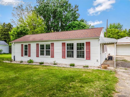 4431 Mount Morris Rd, Mount Morris, MI, 48458-8961 | Card Image