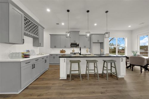 4916 Lavender St, Houston, TX, 77026-2832 | Card Image