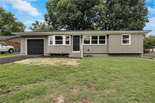11320 E 56th Ter, Raytown, MO, 64133-2927 | Card Image