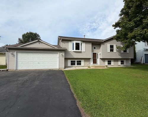 219 Newport Trl, McHenry, IL, 60050-5929 | Card Image