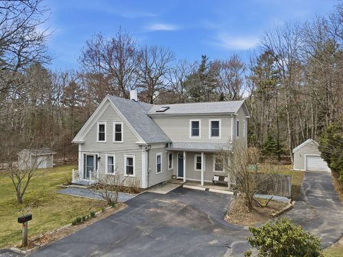 55 Hanover St, Hanover, MA, 02339-2201 | Card Image