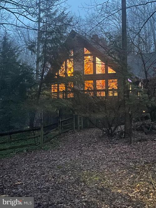 506 Hemlock Ln, LEBANON, PA, 17042-9015 | Card Image