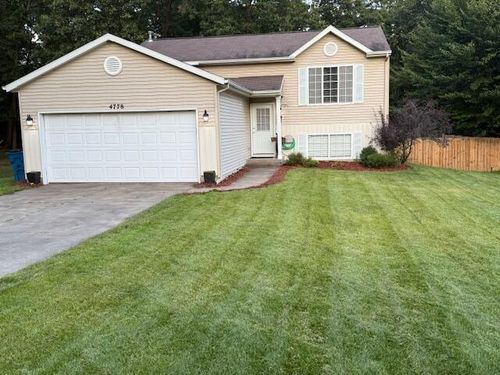 4778 Blue Heron Dr, Pierson, MI, 49339-9454 | Card Image