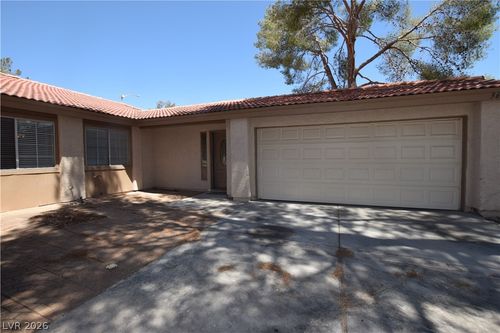 3607 Edinburgh Dr, Las Vegas, NV, 89103-1205 | Card Image