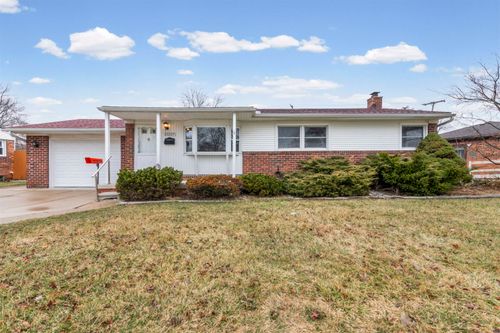 23227 Linne St, Clinton Township, MI, 48035-2999 | Card Image