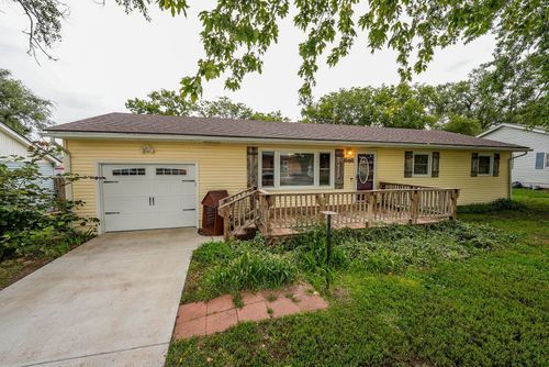 646 Hunton Rd, El Dorado, KS, 67042-3018 | Card Image