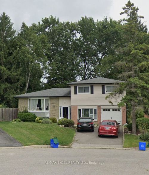 835 Legge Court, Newmarket, ON, L3Y3J1 | Card Image