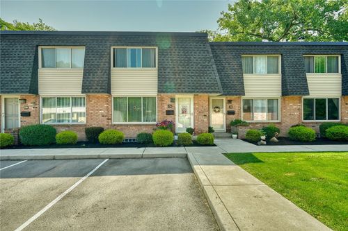 254 Penn Ln, Rochester, NY, 14625-2216 | Card Image