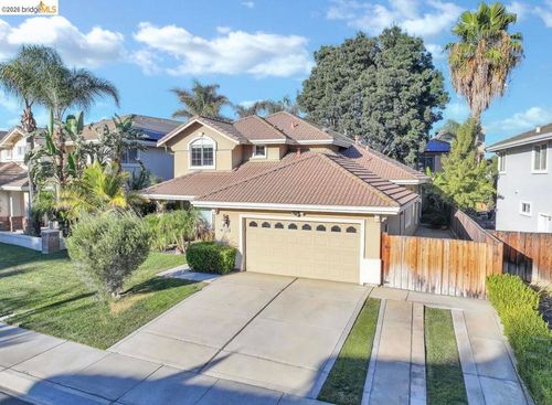 2533 Crescent Way, Discovery Bay, CA, 94505 | Card Image