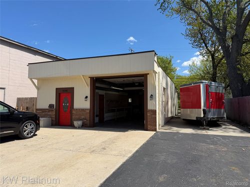 1016 11th Avenue, Port Huron, MI, 48060 | Card Image
